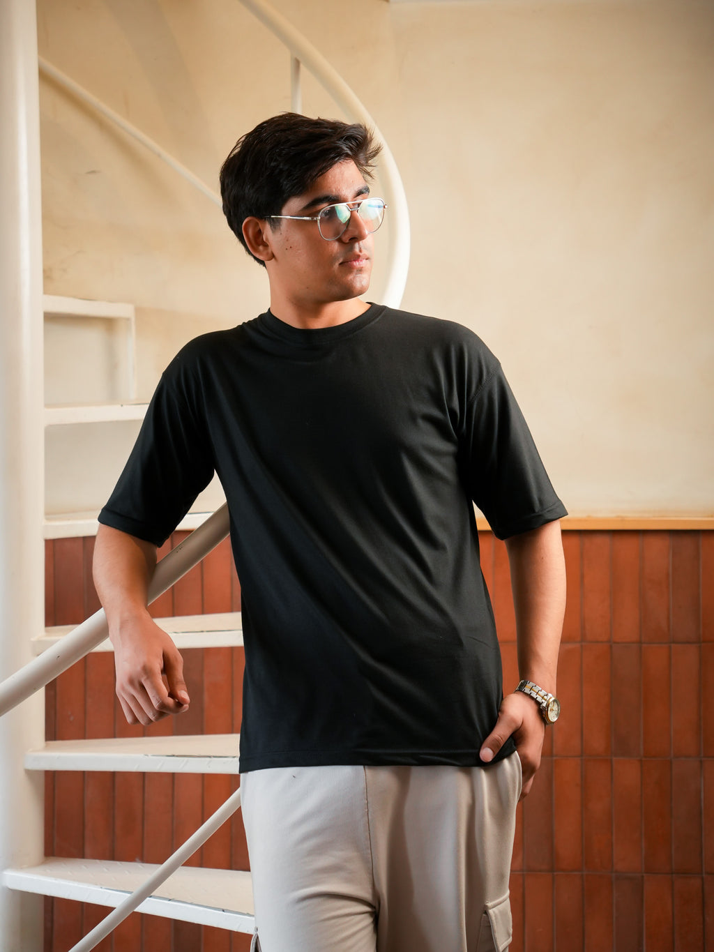 Black unisex graphic Tee