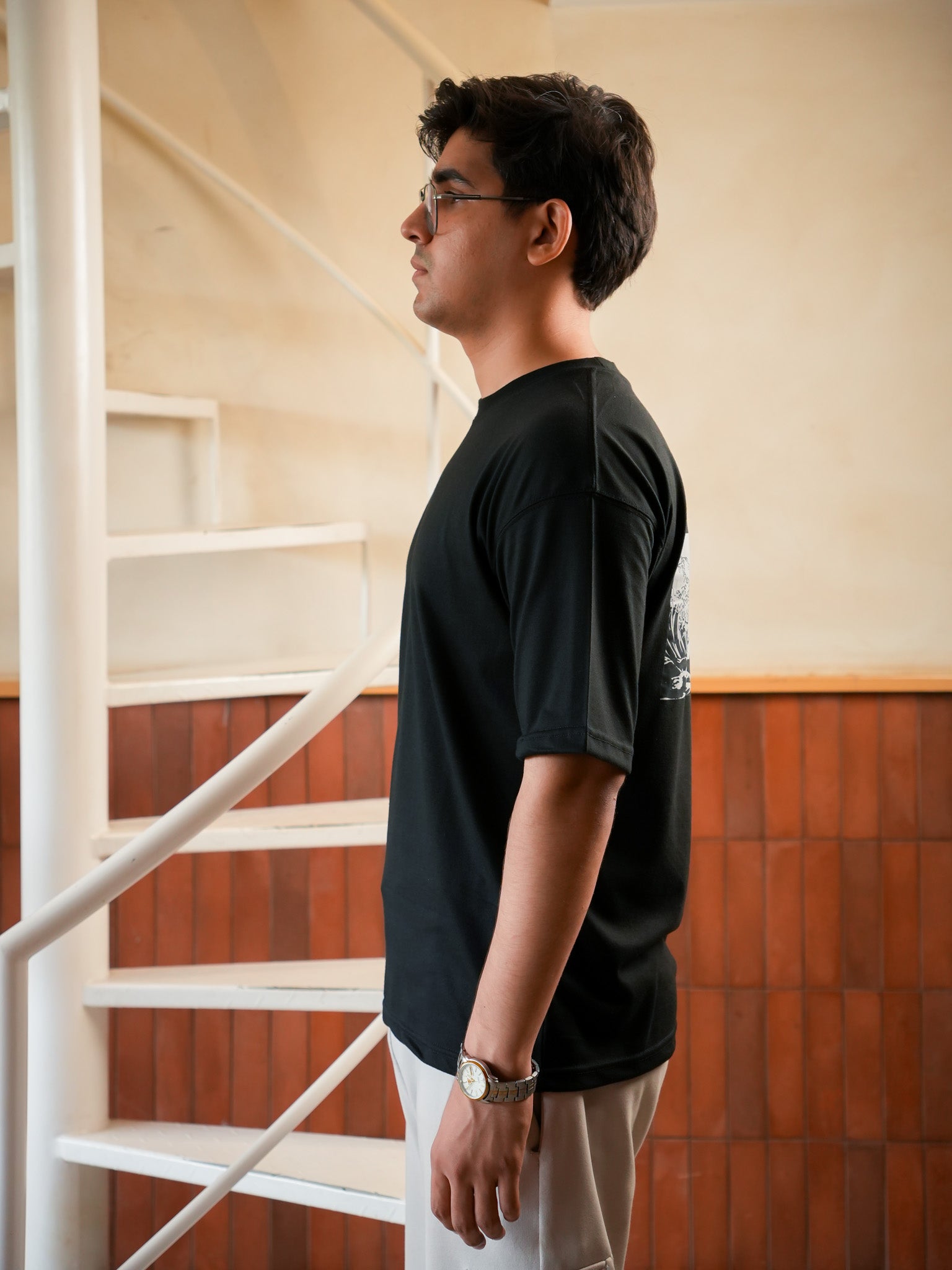 Black unisex graphic Tee